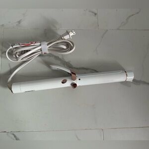 T3 Singlepass Curl 1.25" Professional Curling Iron Great Condition